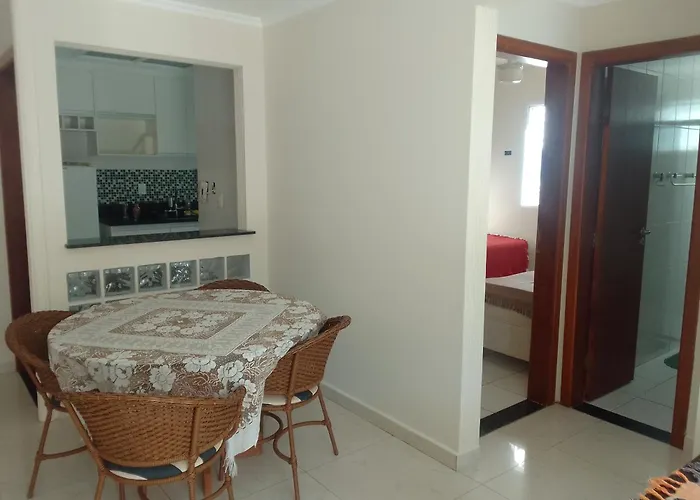 Apto Top No Tombo Guarujá